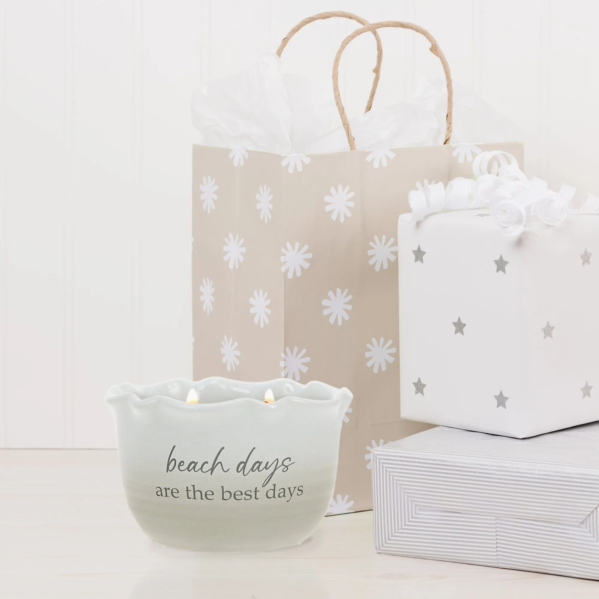 Beach Days 11 oz - 100% Soy Wax Reveal Candle Scent: Tranquility