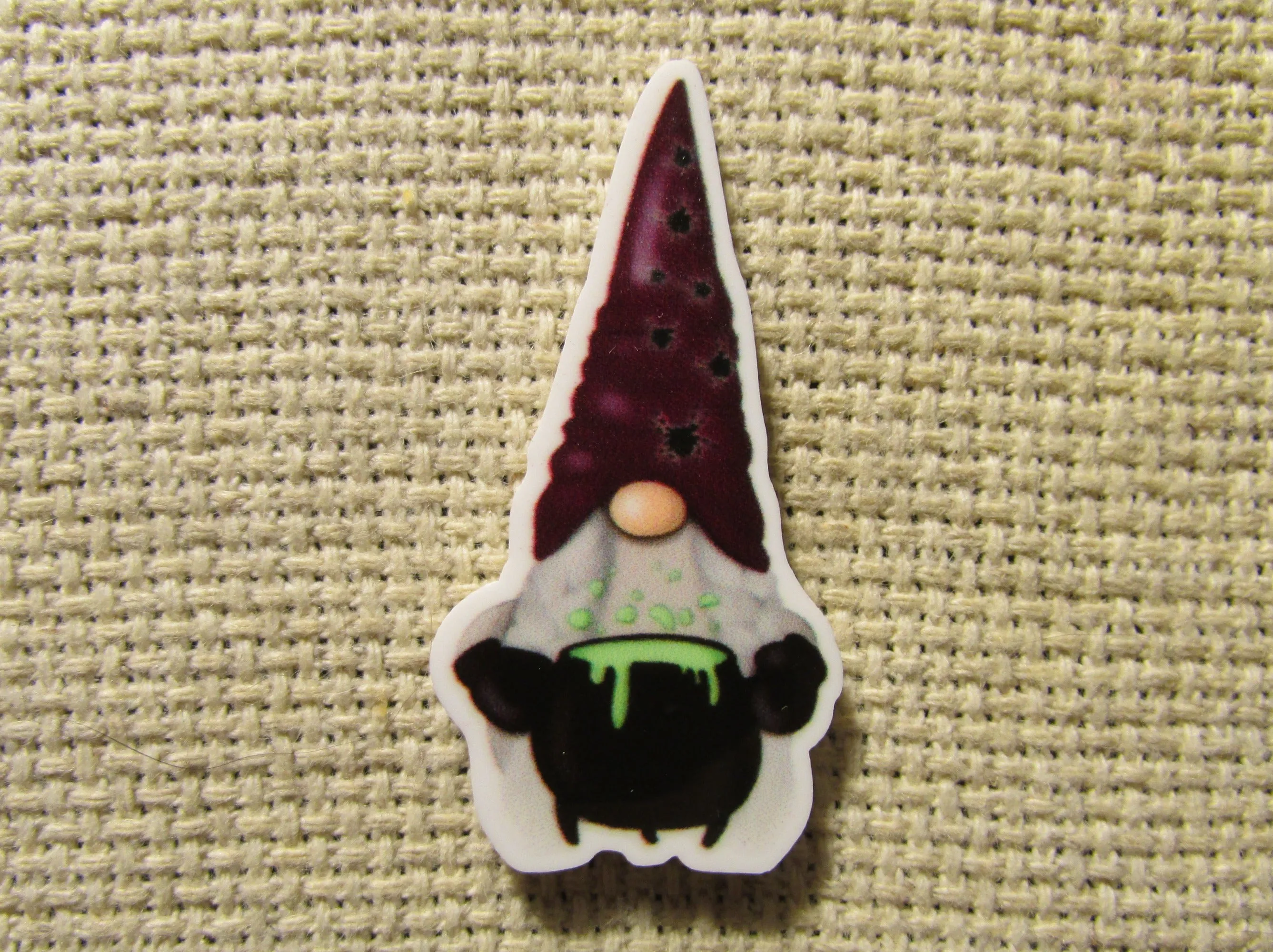 Bubbling Cauldron Holding Gnome Needle Minder, Cover Minder, Magnet