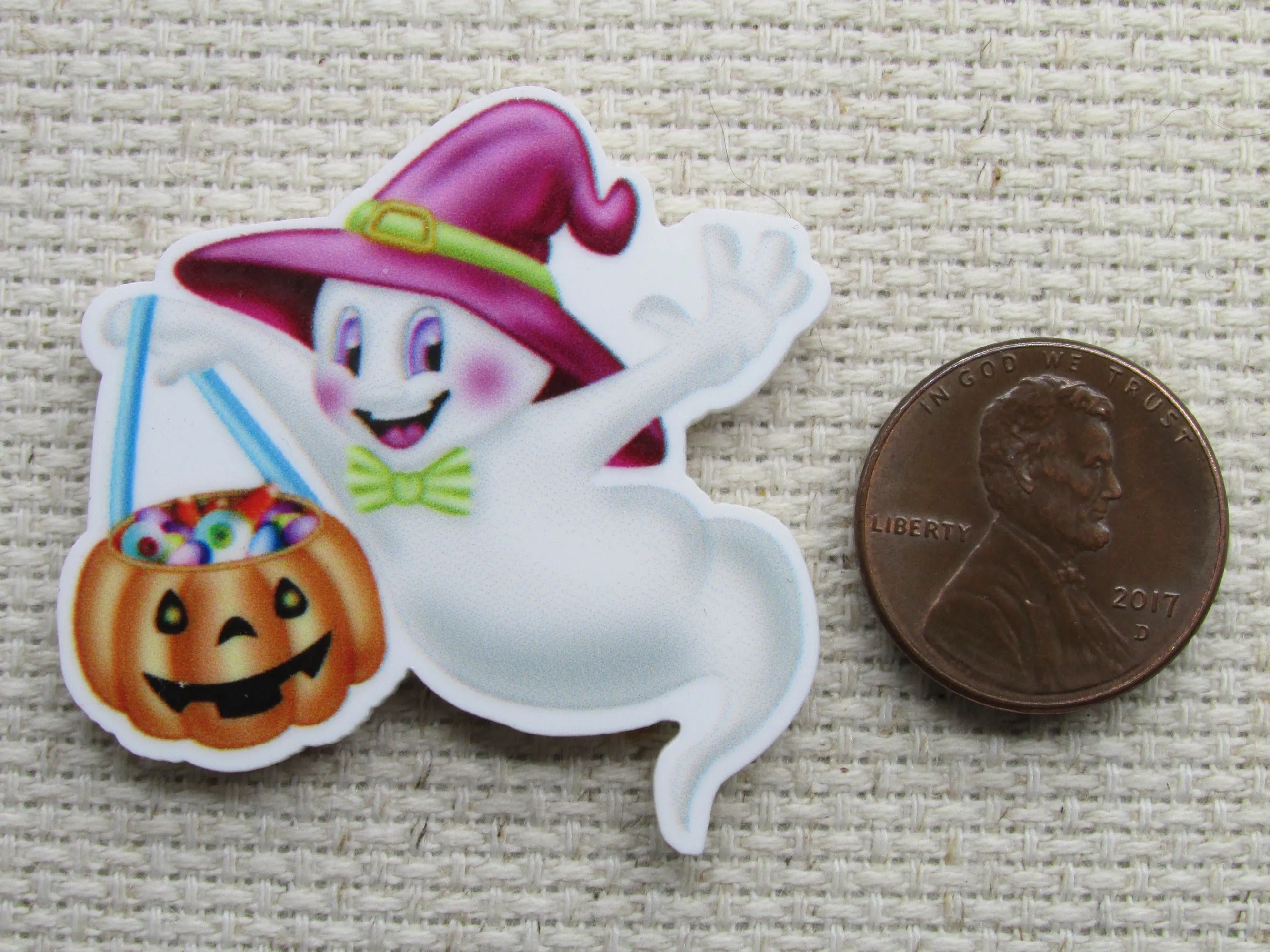 Cartoon Ghost with a Pumpkin Bucket Needle Minder, Cover Minder, Magnet