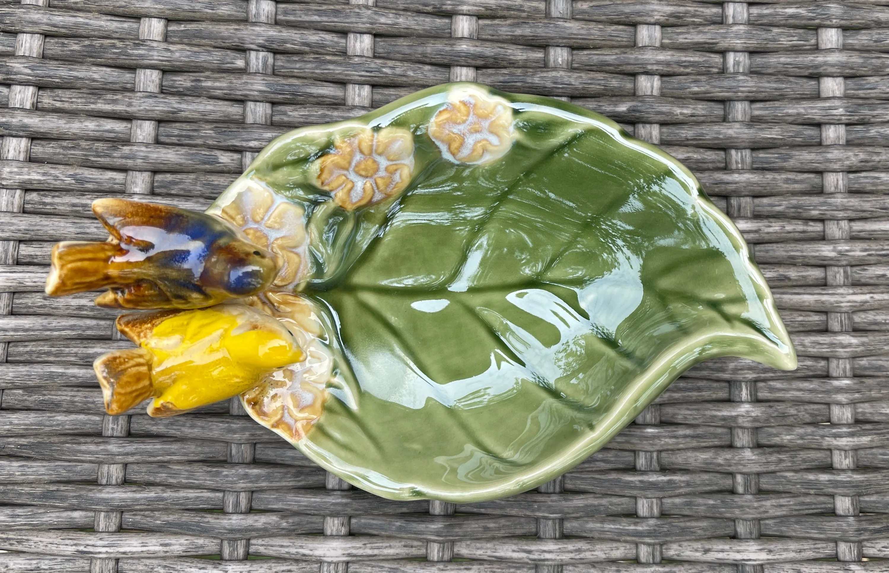 Hand Painted Majolica Birds on Green Leaf  Spoon Rest / Soap or Trinket Dish