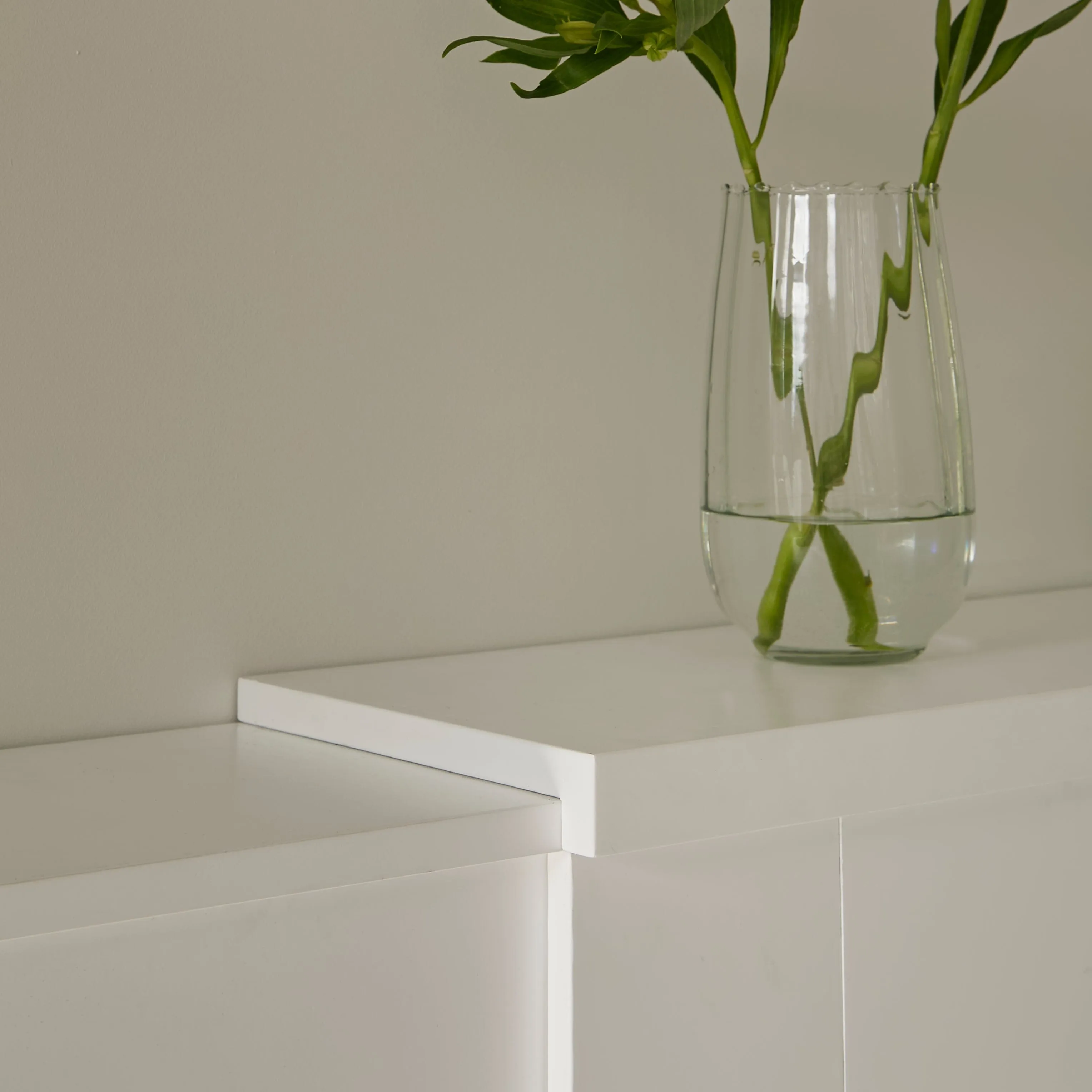 Jack Adjustable Radiator Cover - Snow White
