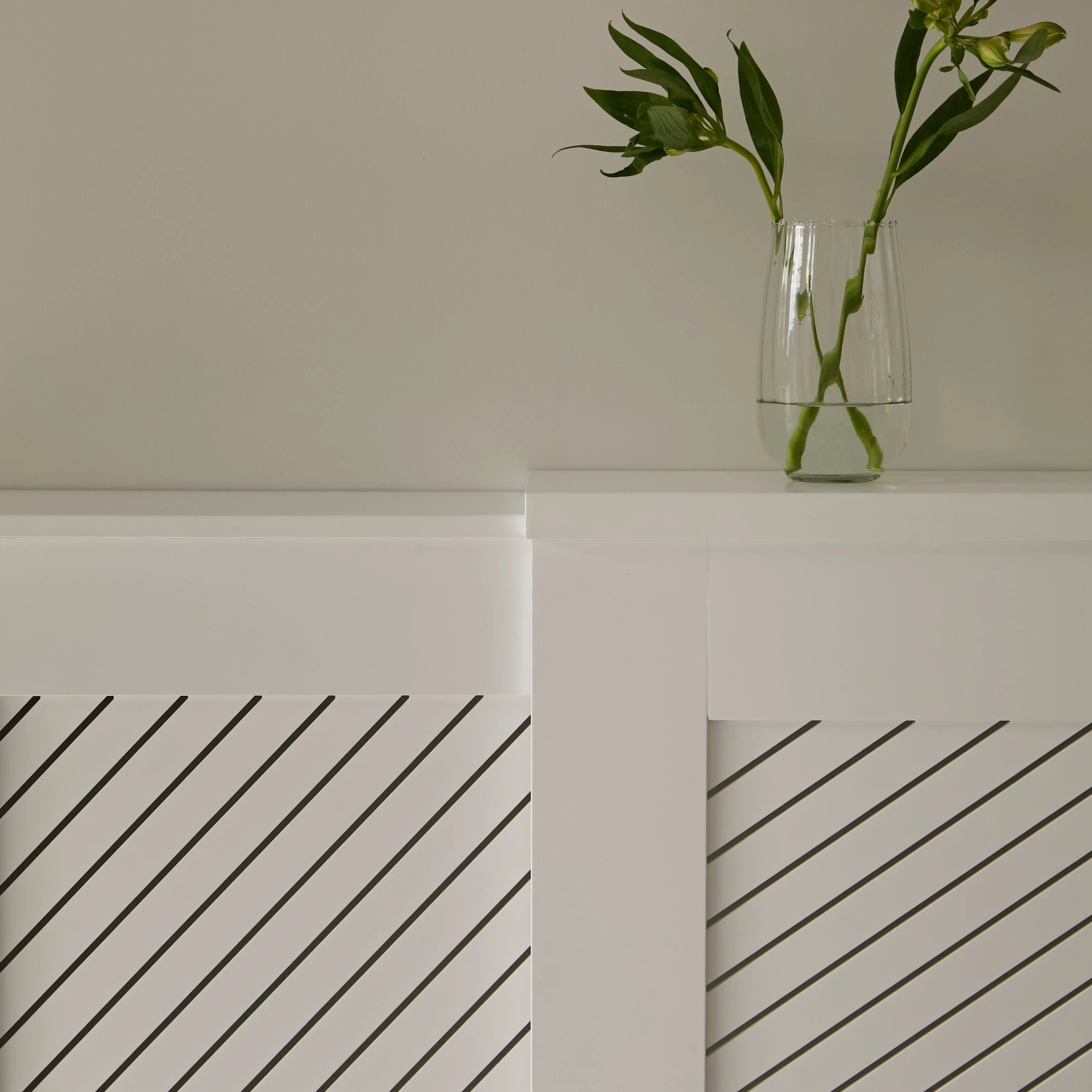Jack Adjustable Radiator Cover - Snow White