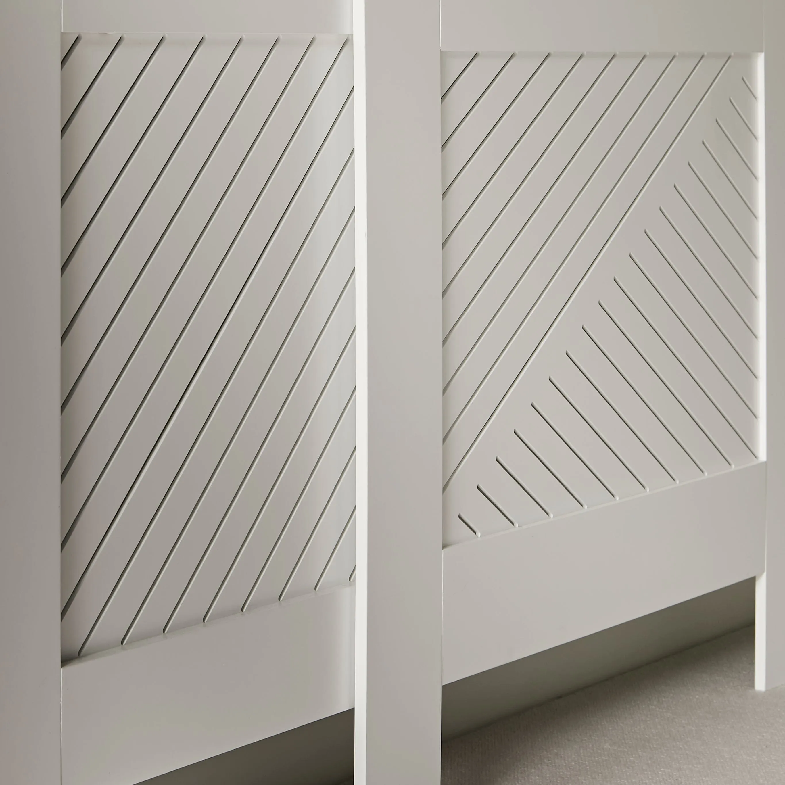 Jack Adjustable Radiator Cover - Snow White
