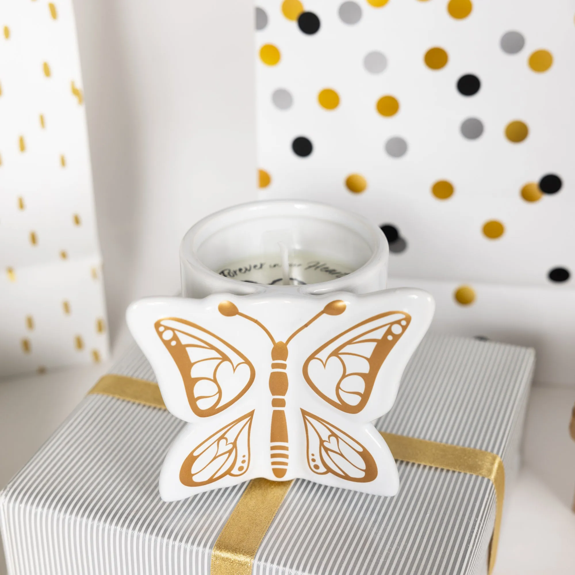 Light Remains 8 oz 100% Soy Wax Reveal Butterfly Candle Scent: Tranquility