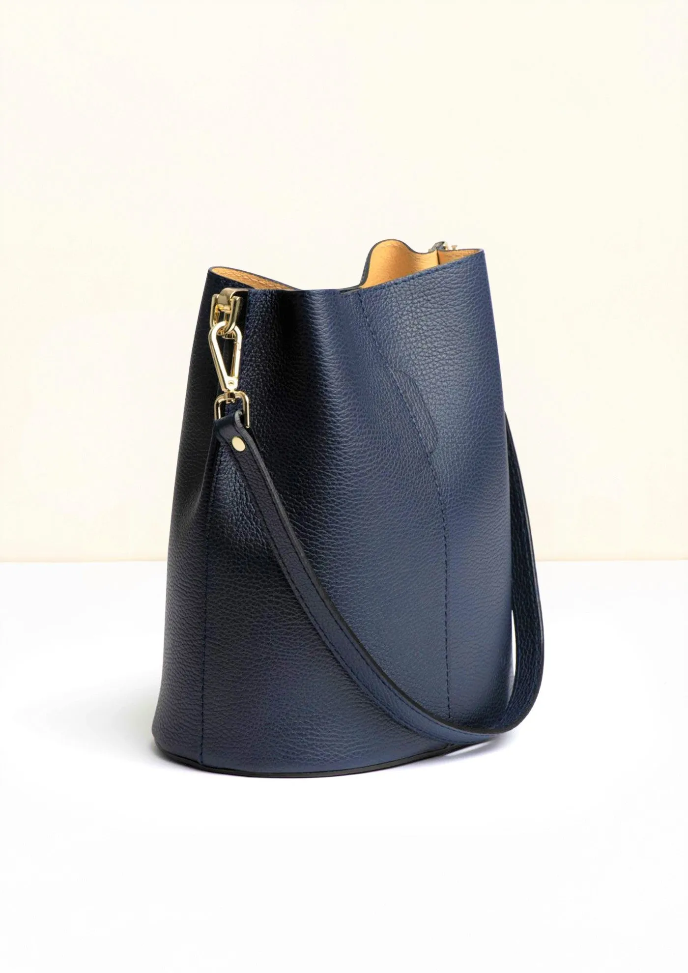 Livia Crossbody Navy