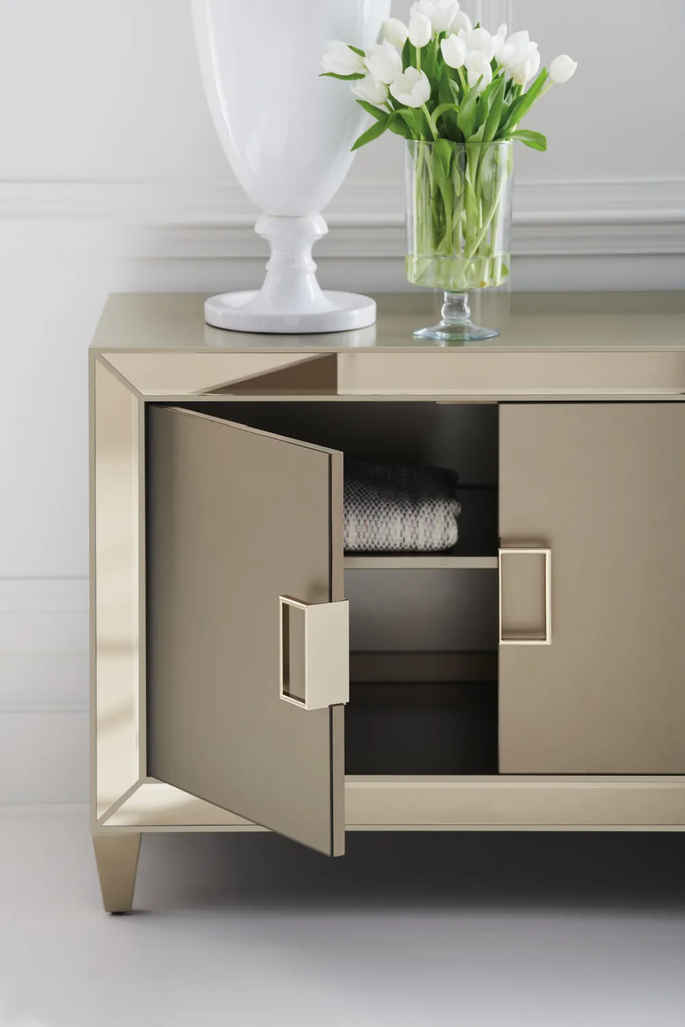 Mirrored Modern Console | Caracole Mogul