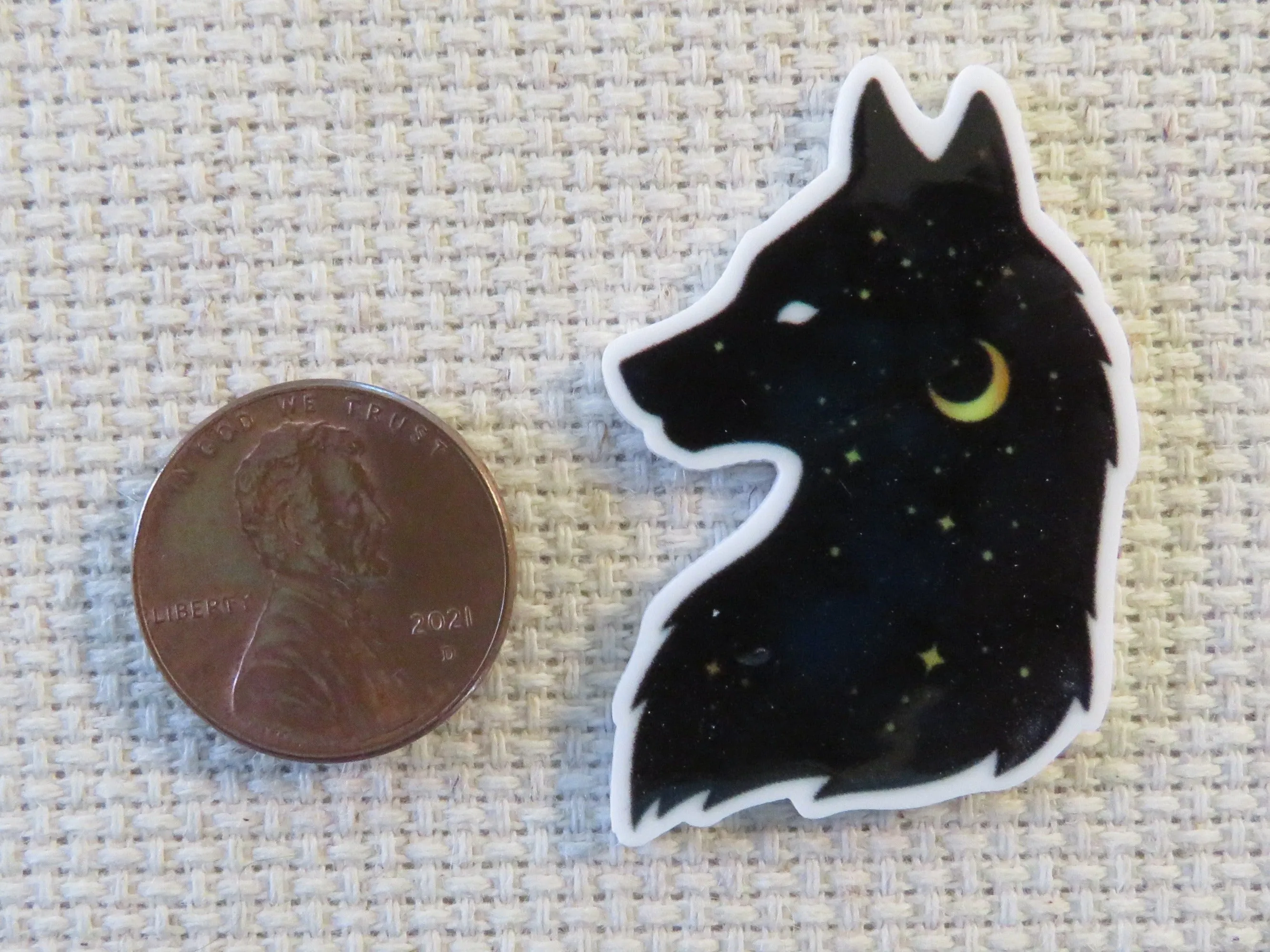 Night Sky Wolf Profile Needle Minder, Cover Minder, Magnet