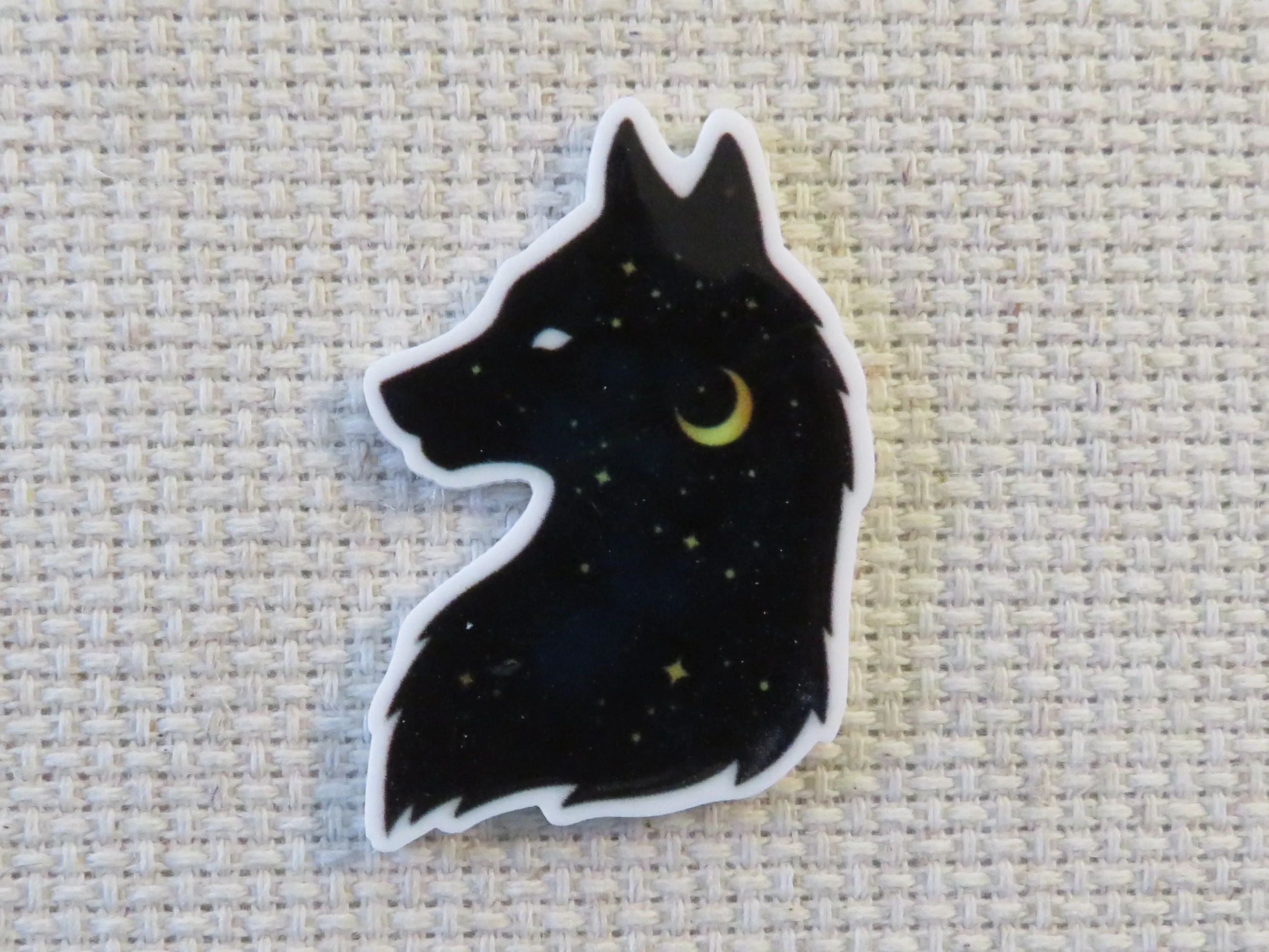 Night Sky Wolf Profile Needle Minder, Cover Minder, Magnet