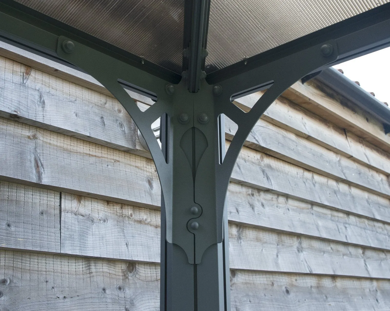 Palermo™ 10 ft. x 10 ft. Gazebo | Palram-Canopia