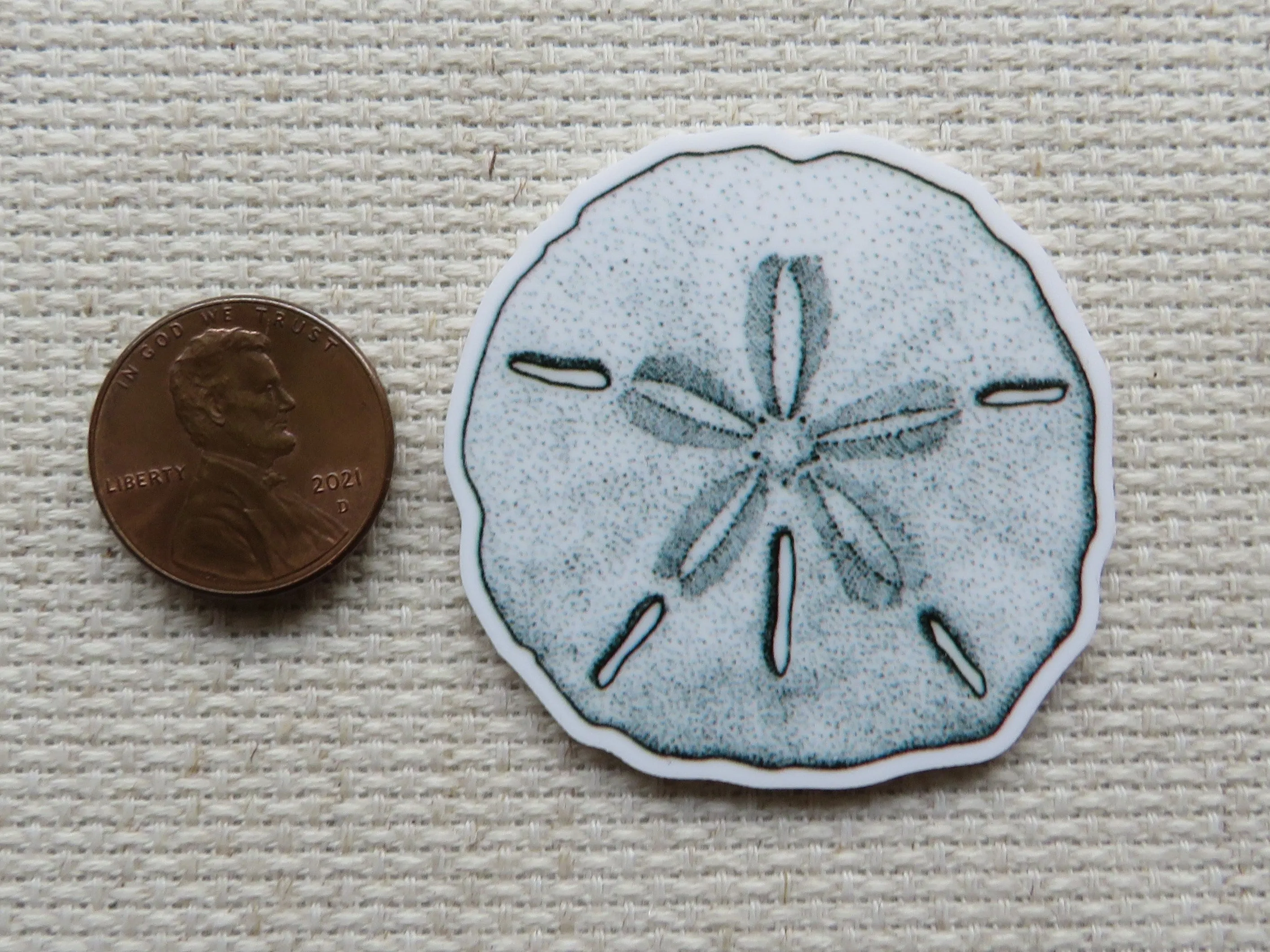 Silver Sand Dollar Needle Minder, Cover Minder, Magnet