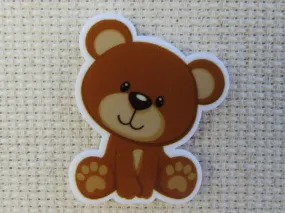 Sitting Bear Needle Minder, Cover Minder, Magnet