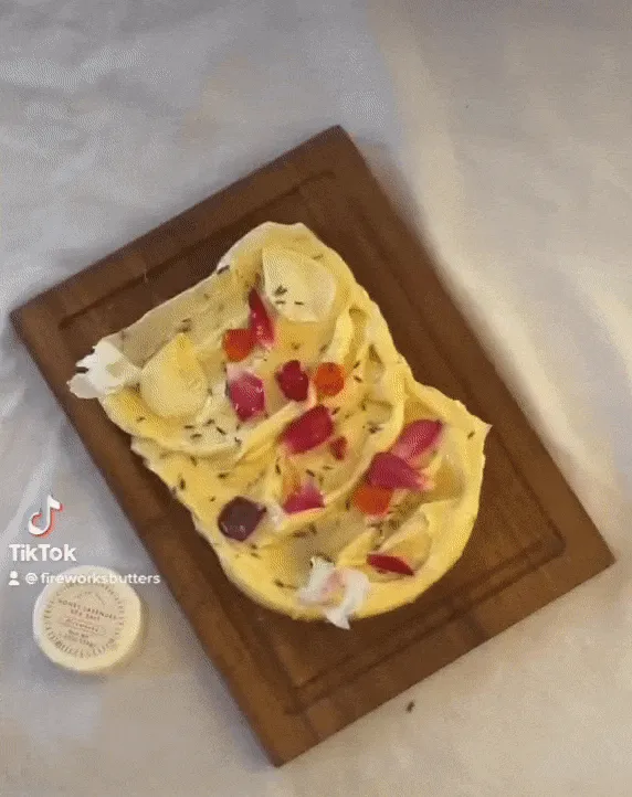 Small Butter Board Bundle with 2 4 Packs