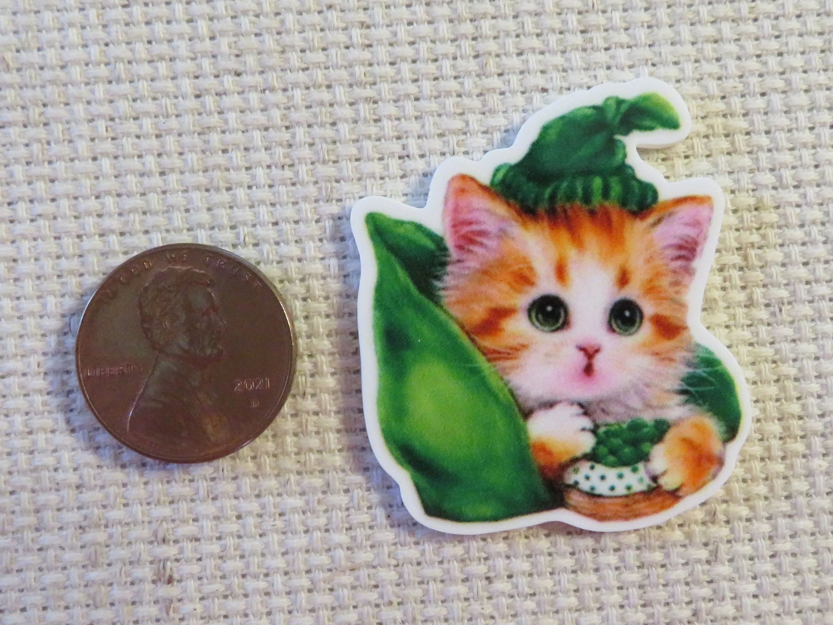 St. Patrick's Day Ginger Cat Needle Minder, Cover Minder, Magnet