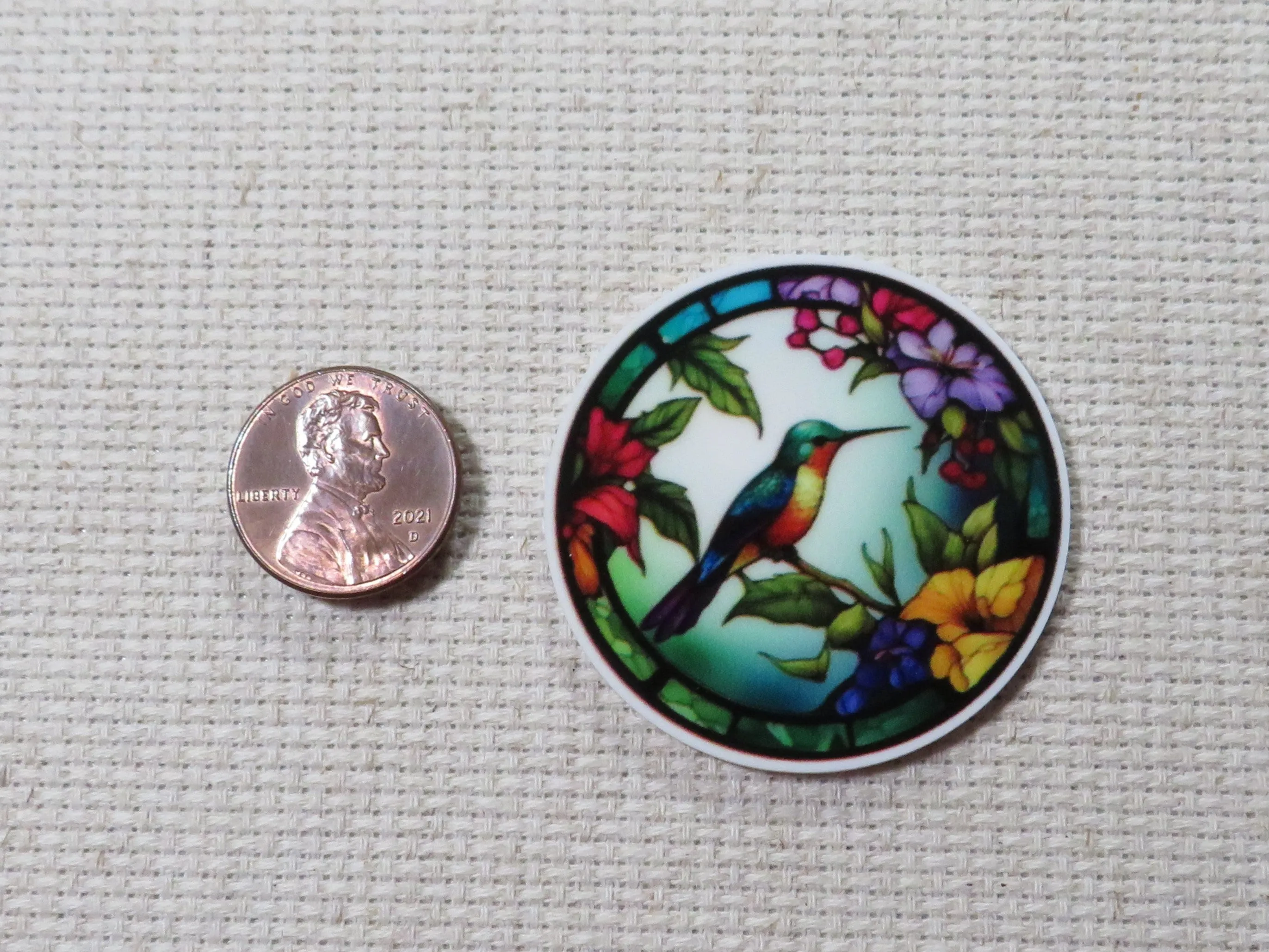The Look of Stained Glass in a Hummingbird Needle Minder, Cover Minder, Magnet