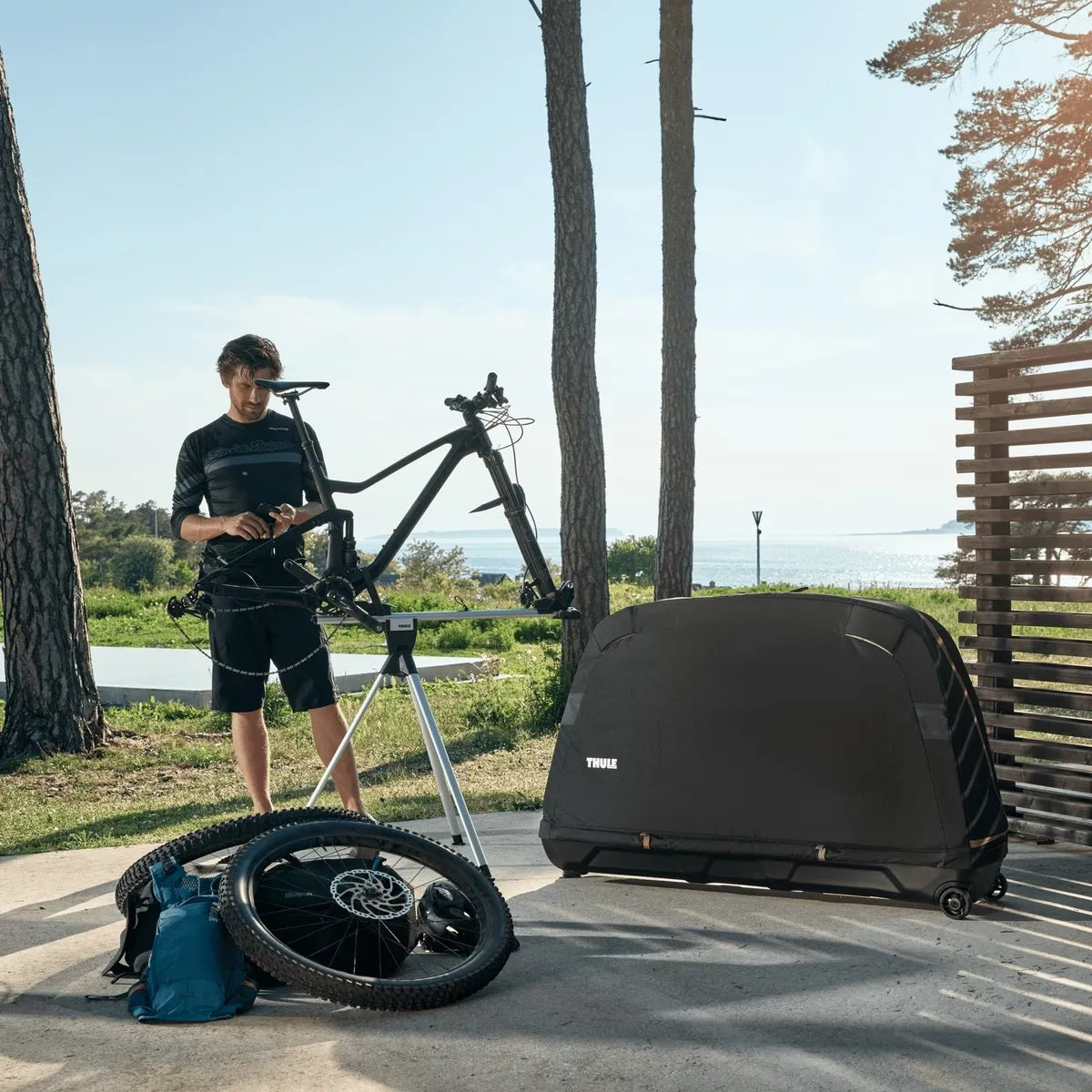 Thule RoundTrip MTB Bike Travel Case