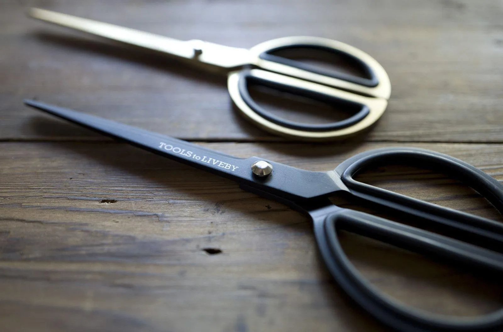 Tools to Liveby Black Scissors 8"