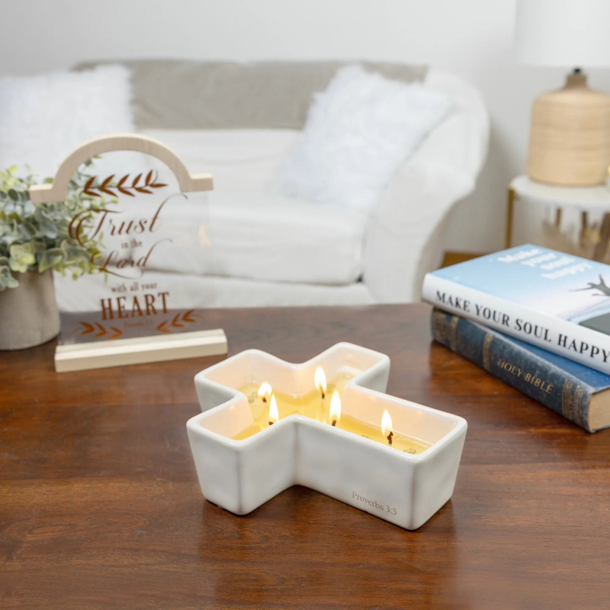 Trust in the Lord 12 oz - 100% Soy Wax Reveal 5 Wick Candle Scent: Tranquility