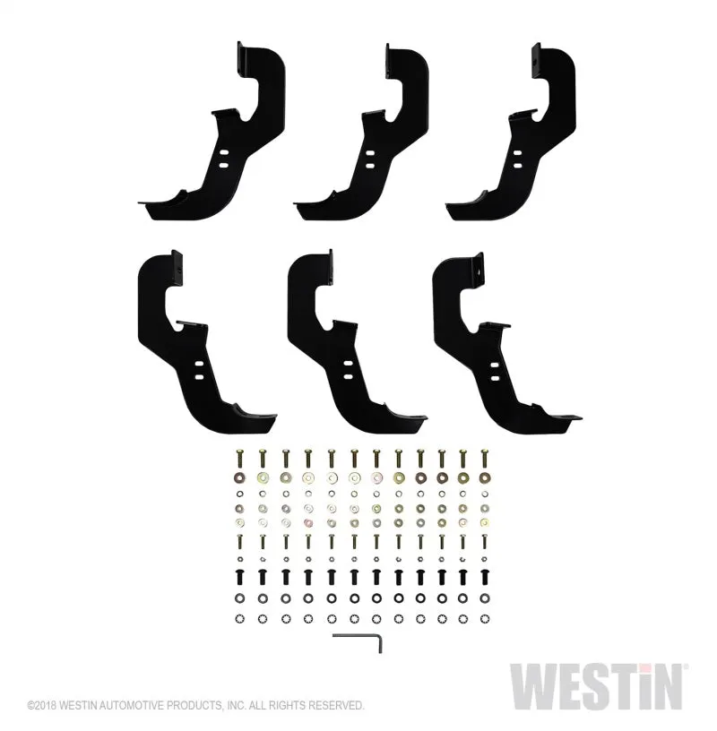 Westin Pro Traxx 5 in Oval Curved Step Bars - Polished Stainless - Crew Cab - GM Fullsize Truck 2019-21 - Pair