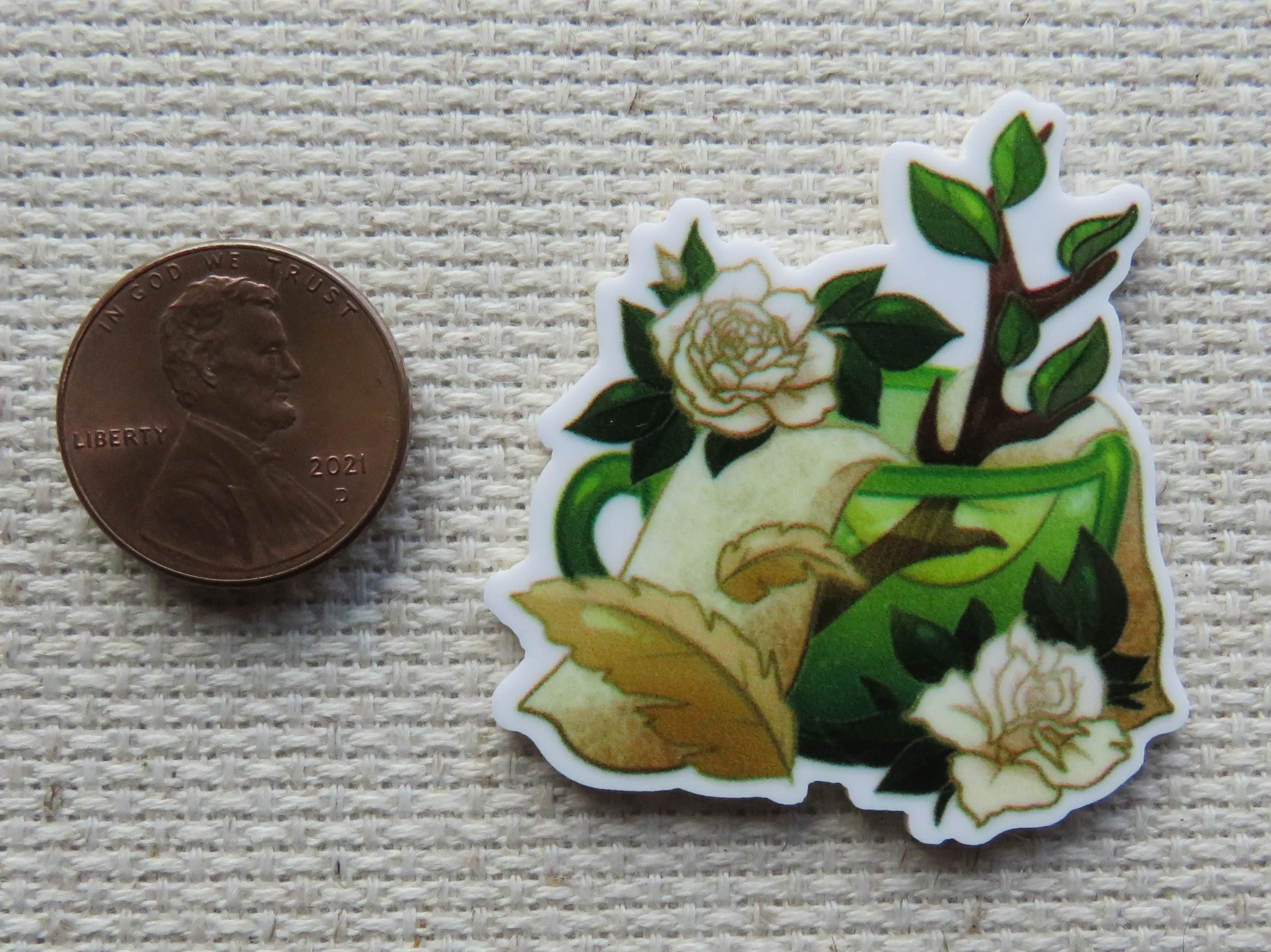White Rose Teacup Needle Minder, Cover Minder, Magnet