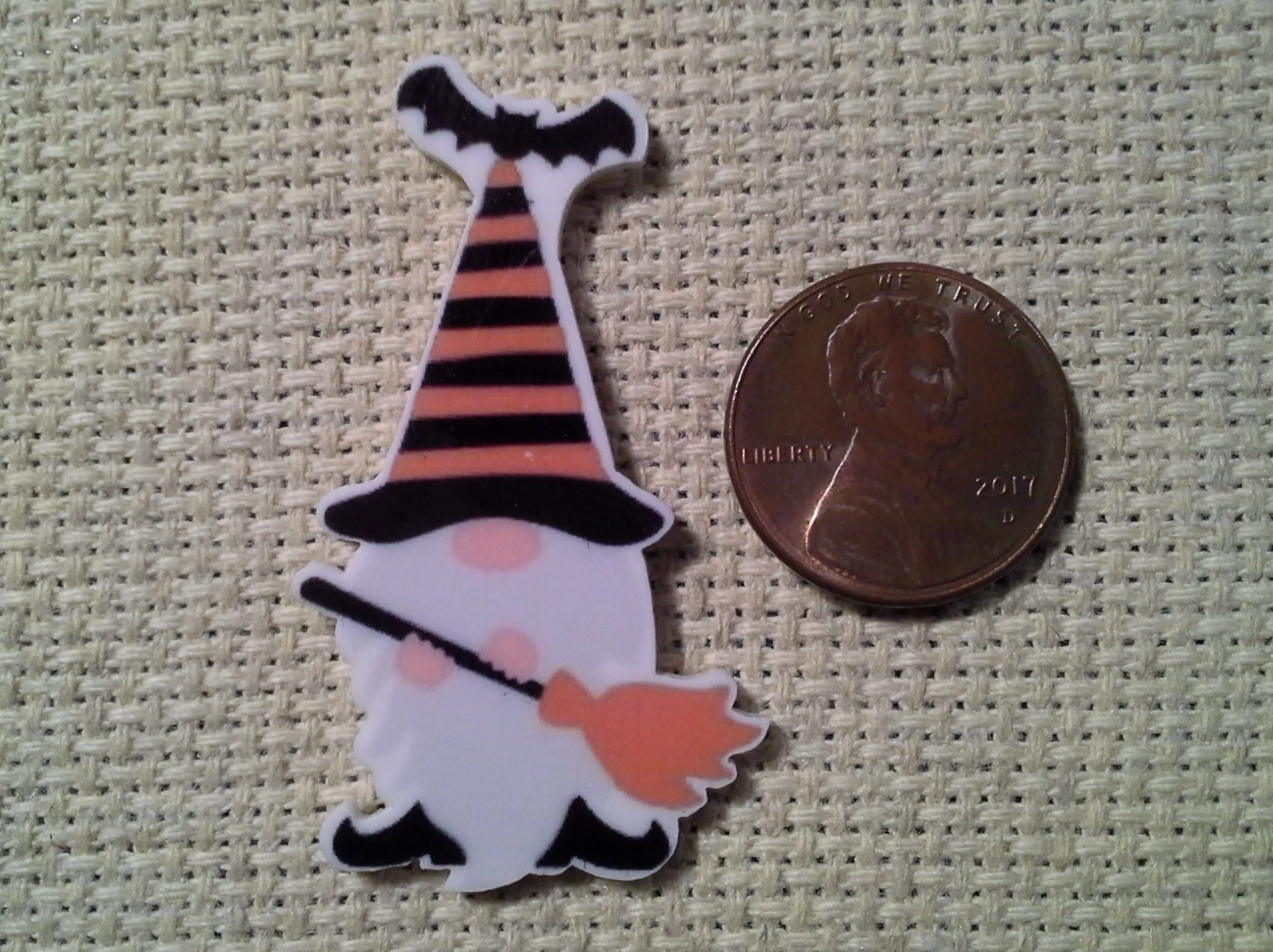Witchy Gnome Needle Minder, Cover Minder, Magnet