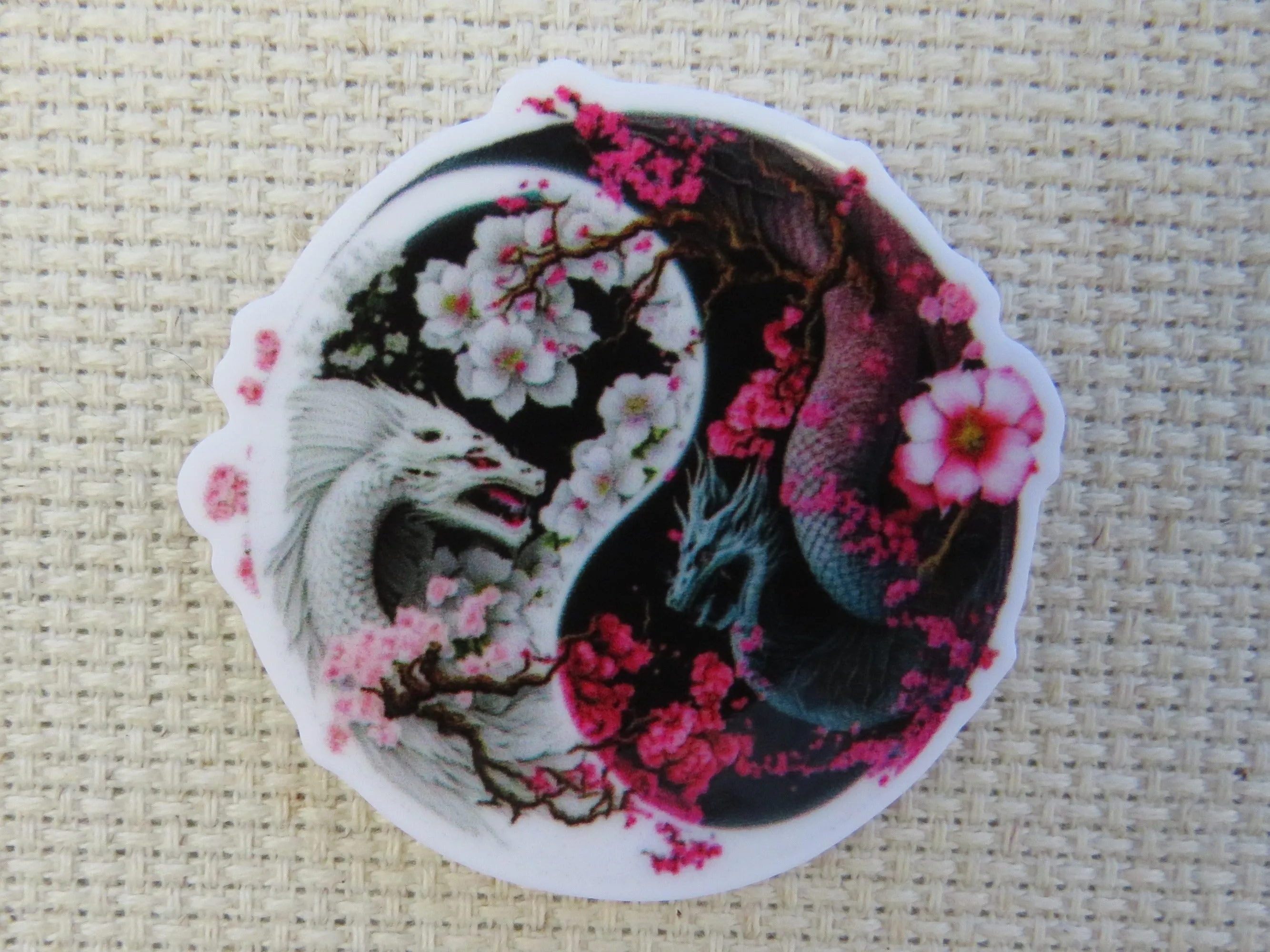 Yin Yang Dragons Needle Minder, Cover Minder, Magnet